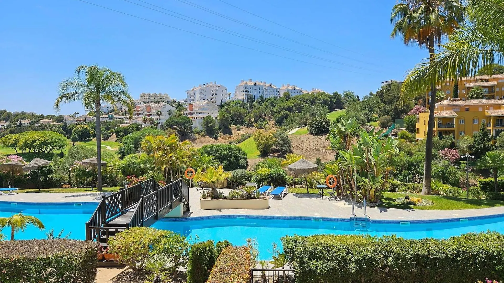 Amazing Pool, La Rinconada In Miraflores ミハス アパート